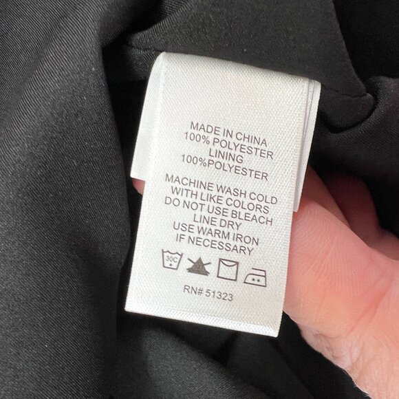 CeCe Floral Long Sleeve Shift Dress Bell Cuff Sleeve Black Red White Size 6 - Picture 10 of 11